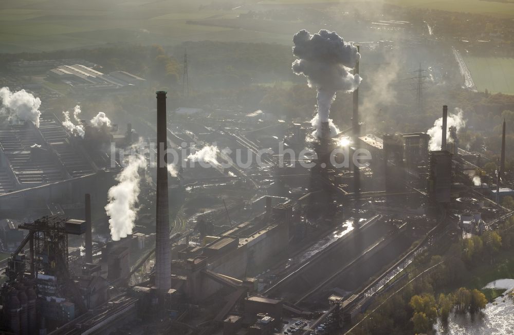 Luftaufnahme Duisburg - Gelände des Mannesmann Blasstahlwerk bei Duisburg im Ruhrgebiet in Nordrhein-Westfalen