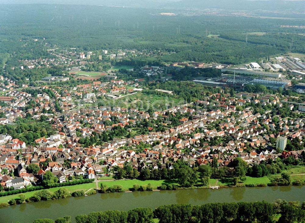 Hanau / Hessen aus der Vogelperspektive: Gelände der MÜBAU AG an der August-Peukert-Straße / Nähe des Bhf. Hanau-Großraum in Hanau.