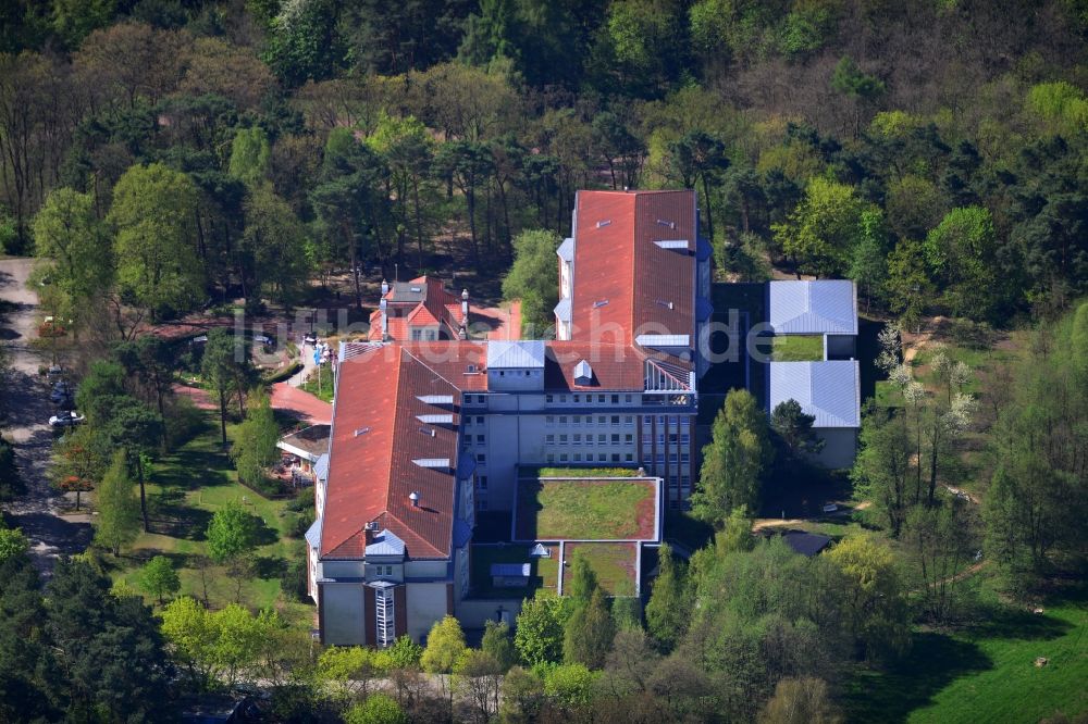 Luftaufnahme Hoppegarten - Gelände der Median Klinik Hoppegarten im Bundesland Brandenburg