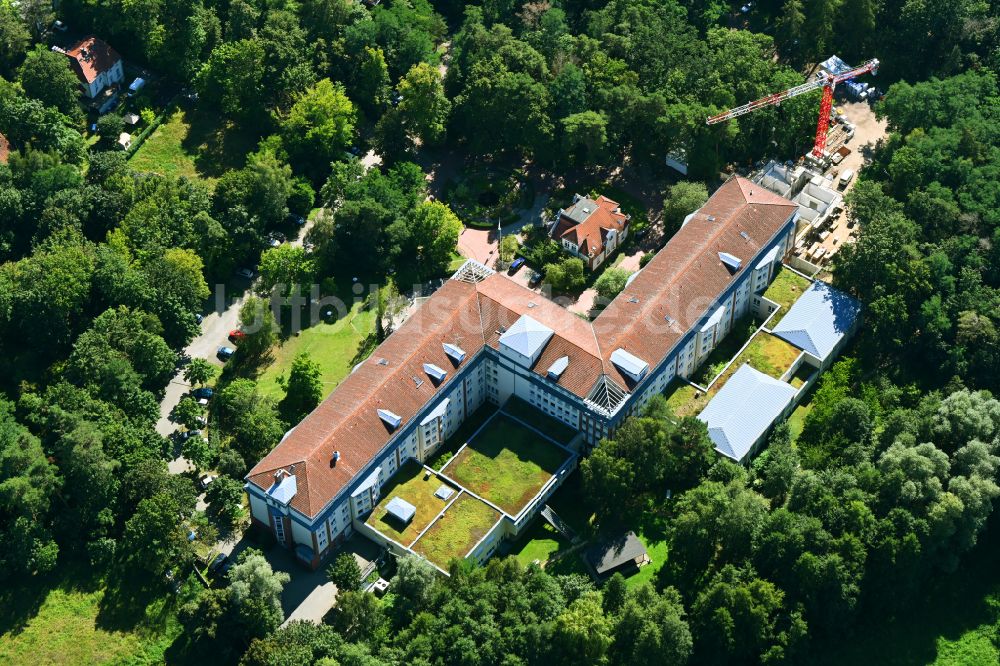 Hoppegarten aus der Vogelperspektive: Gelände der Median Klinik Hoppegarten im Bundesland Brandenburg