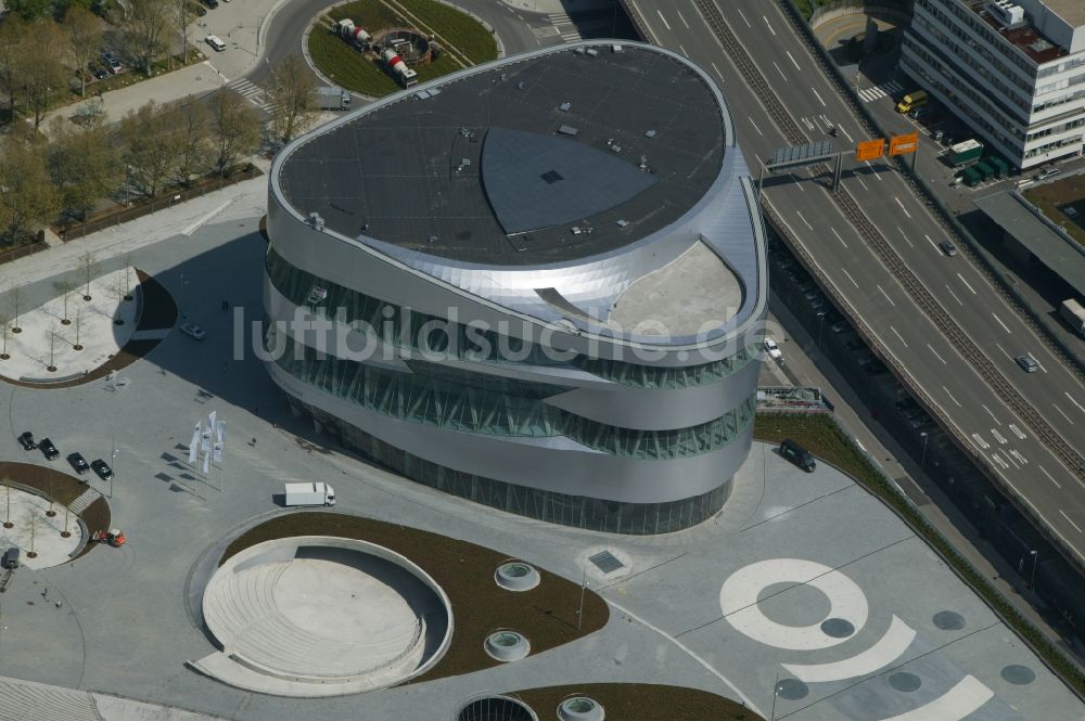 Luftaufnahme Stuttgart - Gelände am Mercedes-Benz Museum in Stuttgart im Bundesland Baden-Württemberg