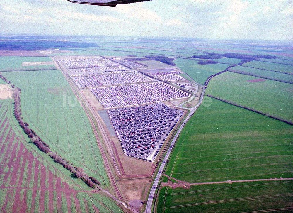 Etzin / BRB aus der Vogelperspektive: Gelände der MOSOLF - Autoservice GmbH in Etzin bei Nauen / BRB