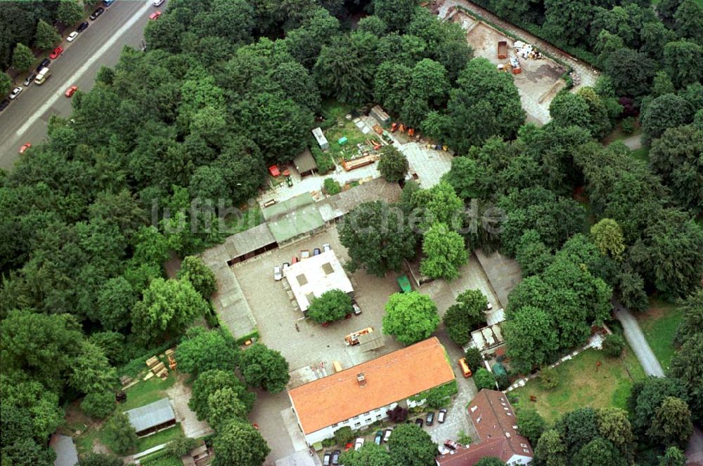 Luftbild Berlin-Tiergarten - Gelände des Natur- und Grünflächenamtes im Berliner Tiergarten.