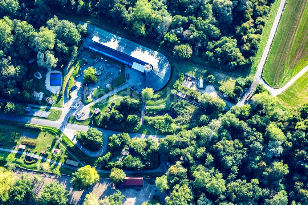 Luftaufnahme Balje - Gelände des Natureum am Ufer der Oste mit dem Natureum Niederelbe Balje im Bundesland Niedersachsen