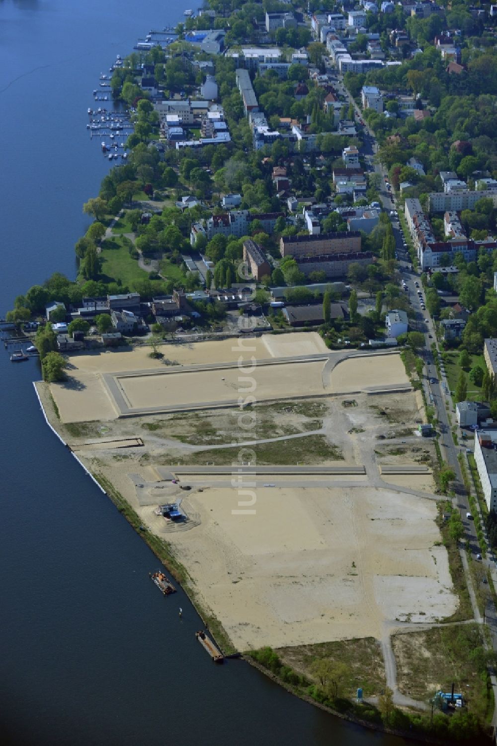 Berlin von oben - Gelände des Neubauprojektes NeueWasserliebe - 52 Grad Nord Wohnen am Wasser in Berlin-Grünau im Ortsteil Grünau in Berlin