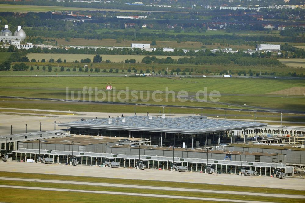 Schönefeld von oben - Gelände des neuen Flughafens BER / BBI BERLIN BRANDENBURG AIRPORT Willi Brandt in Schönefeld im Bundesland Brandenburg