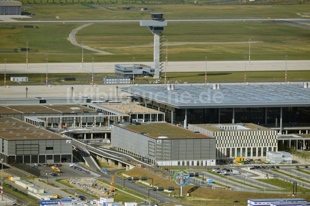 Luftaufnahme Schönefeld - Gelände des neuen Flughafens BER / BBI BERLIN BRANDENBURG AIRPORT Willi Brandt in Schönefeld im Bundesland Brandenburg