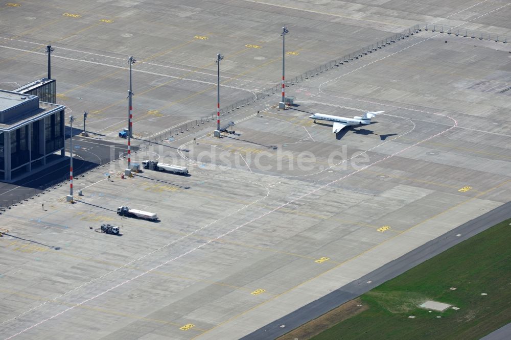 Schönefeld von oben - Gelände des neuen Flughafens BER / BBI BERLIN BRANDENBURG AIRPORT Willi Brandt in Schönefeld im Bundesland Brandenburg