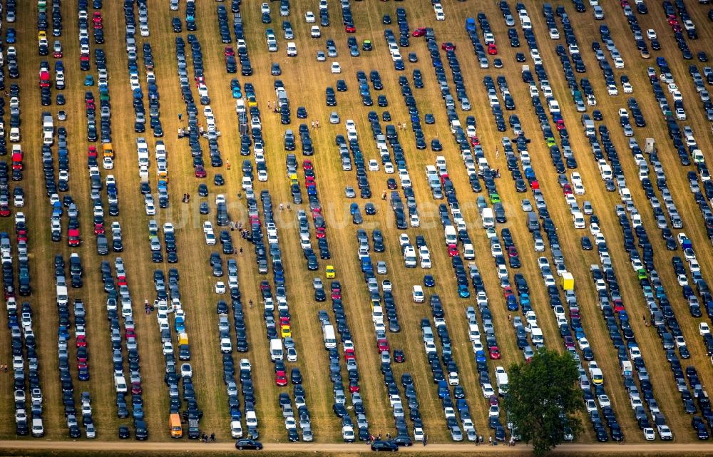 Weeze von oben - Gelände des PAROOKAVILLE - Electronic Music Festival in Weeze im Bundesland Nordrhein-Westfalen, Deutschland