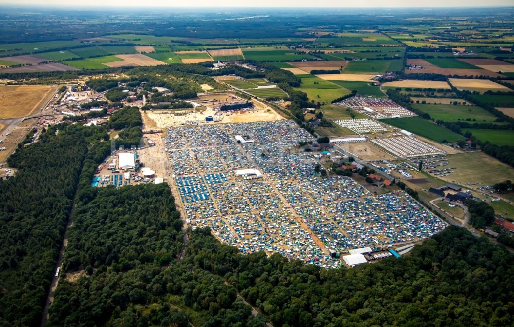 Luftaufnahme Weeze - Gelände des PAROOKAVILLE - Electronic Music Festival in Weeze im Bundesland Nordrhein-Westfalen, Deutschland