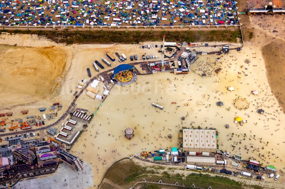 Luftaufnahme Weeze - Gelände des PAROOKAVILLE - Electronic Music Festival in Weeze im Bundesland Nordrhein-Westfalen, Deutschland