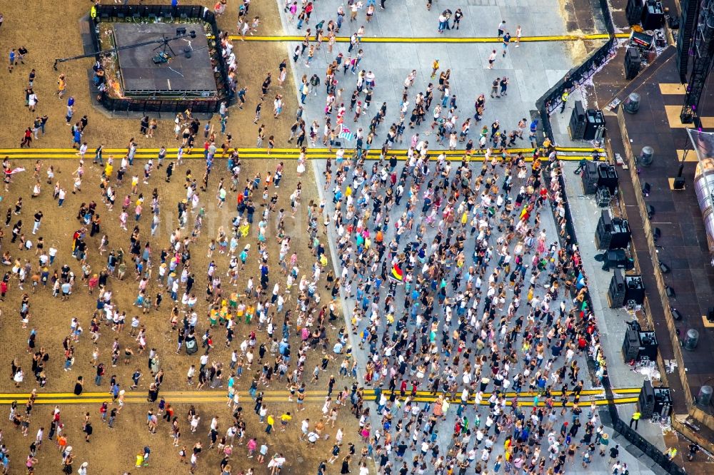 Luftbild Weeze - Gelände des PAROOKAVILLE - Electronic Music Festival in Weeze im Bundesland Nordrhein-Westfalen, Deutschland