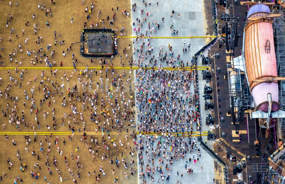 Luftaufnahme Weeze - Gelände des PAROOKAVILLE - Electronic Music Festival in Weeze im Bundesland Nordrhein-Westfalen, Deutschland