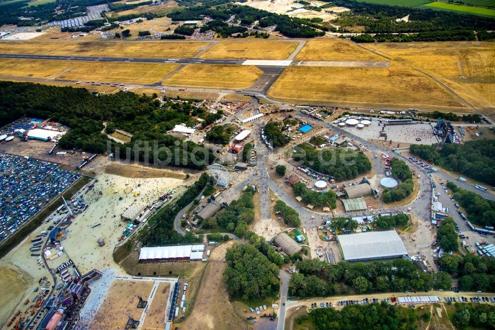 Luftaufnahme Weeze - Gelände des PAROOKAVILLE - Electronic Music Festival in Weeze im Bundesland Nordrhein-Westfalen, Deutschland