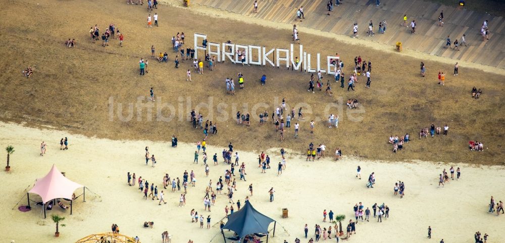 Weeze von oben - Gelände des PAROOKAVILLE - Electronic Music Festival in Weeze im Bundesland Nordrhein-Westfalen, Deutschland