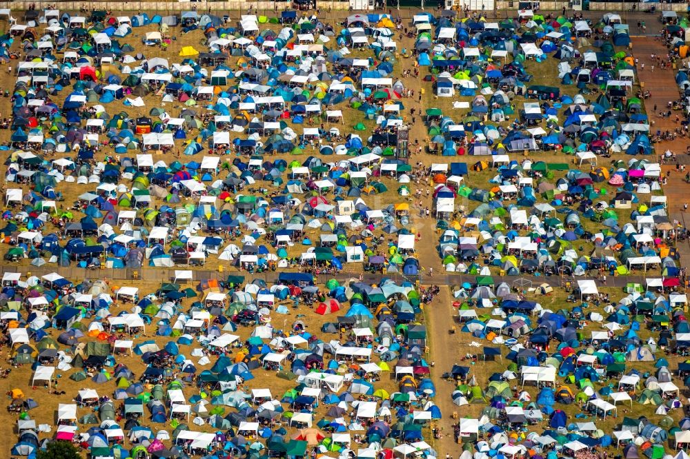 Luftbild Weeze - Gelände des PAROOKAVILLE - Electronic Music Festival in Weeze im Bundesland Nordrhein-Westfalen, Deutschland