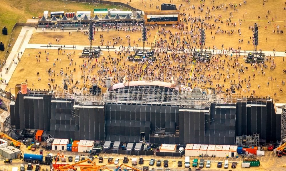 Weeze aus der Vogelperspektive: Gelände des PAROOKAVILLE - Electronic Music Festival in Weeze im Bundesland Nordrhein-Westfalen, Deutschland