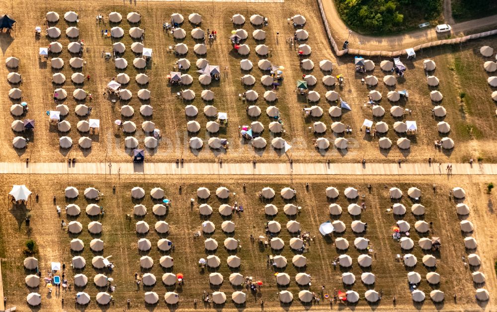 Weeze von oben - Gelände des PAROOKAVILLE - Electronic Music Festival in Weeze im Bundesland Nordrhein-Westfalen, Deutschland