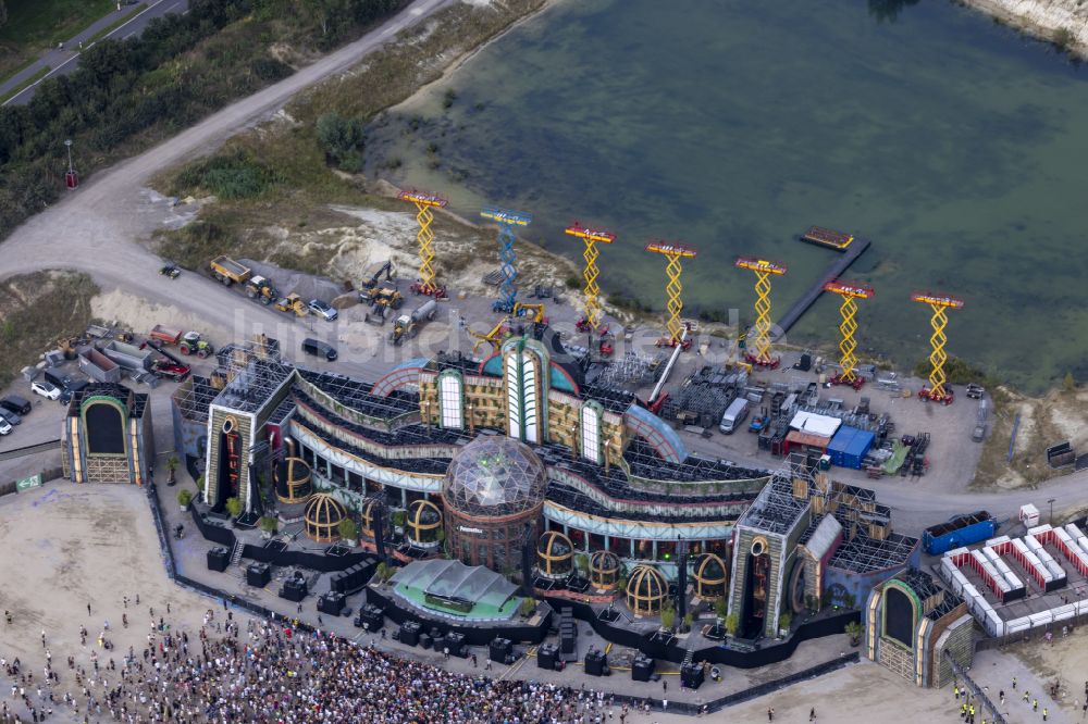 Weeze aus der Vogelperspektive: Gelände des PAROOKAVILLE - Electronic Music Festival in Weeze im Bundesland Nordrhein-Westfalen, Deutschland