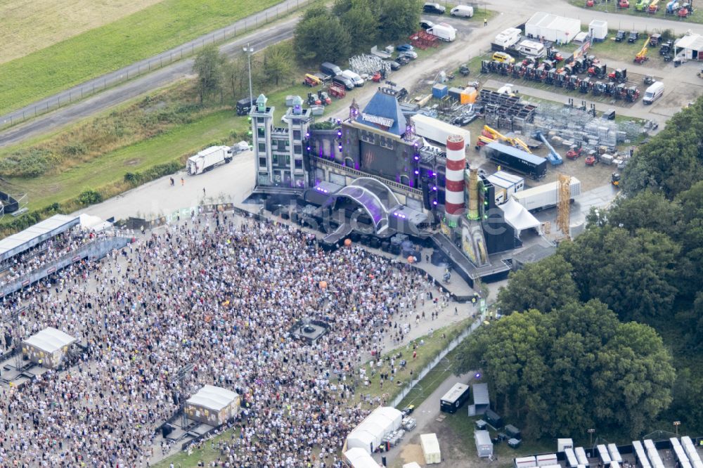 Luftaufnahme Weeze - Gelände des PAROOKAVILLE - Electronic Music Festival in Weeze im Bundesland Nordrhein-Westfalen, Deutschland