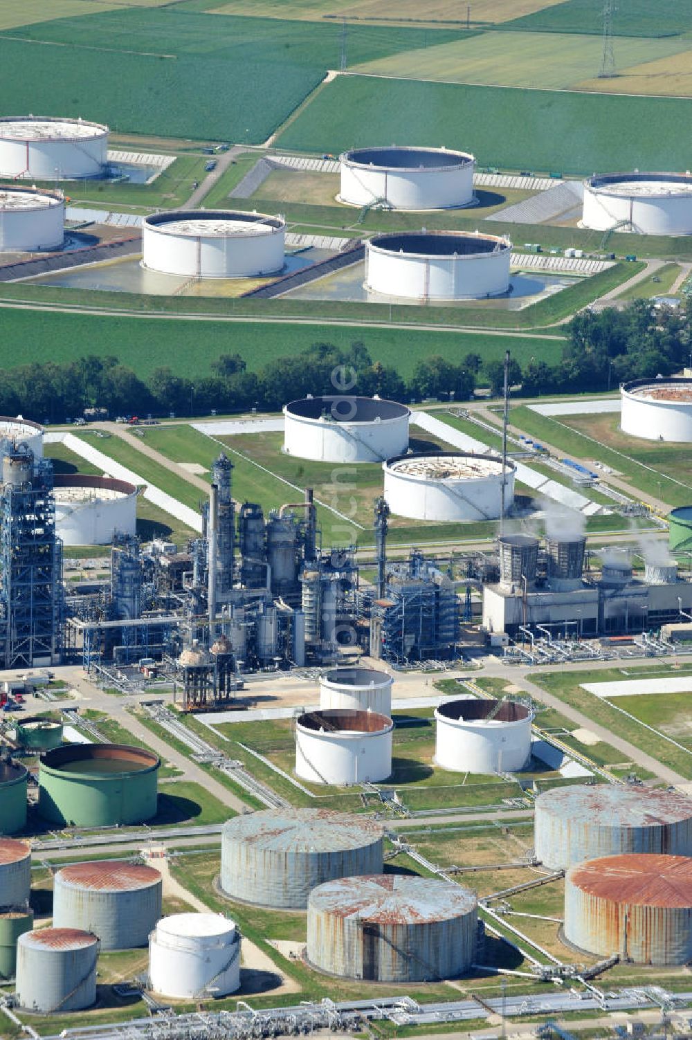 Luftaufnahme Ingolstadt - Gelände der Petroplus AG Raffinerie Ingolstadt in Bayern