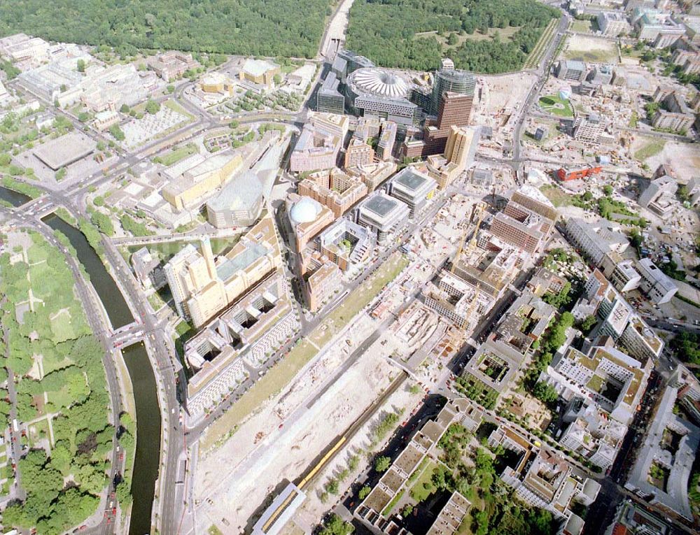 Berlin - Tiergarten aus der Vogelperspektive: Gelände des Potsdamer Platzes in Berlin-Tiergarten - ein Objekt der HVB - Projekt GmbH.