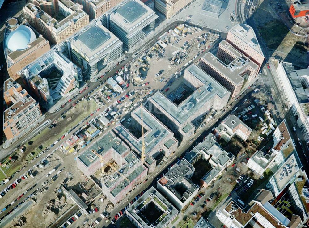 Luftaufnahme Berlin - Tiergarten - Gelände des Potsdamer Platzes in Berlin-Tiergarten - ein Objekt der HVB - Projekt GmbH.