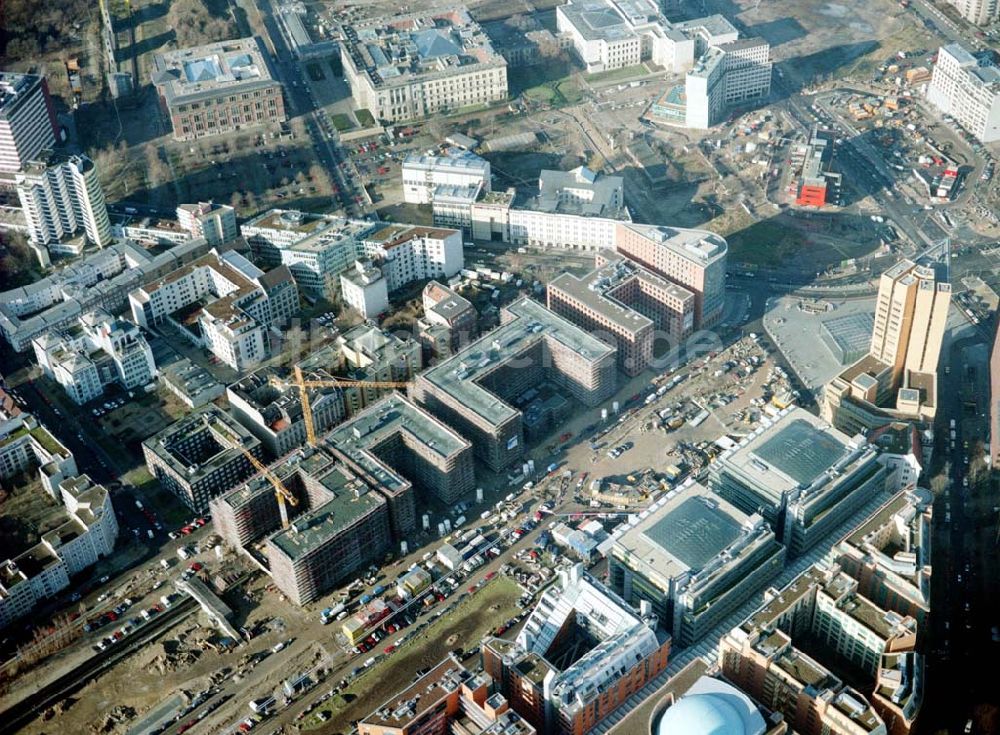 Luftaufnahme Berlin - Tiergarten - Gelände des Potsdamer Platzes in Berlin-Tiergarten - ein Objekt der HVB - Projekt GmbH.