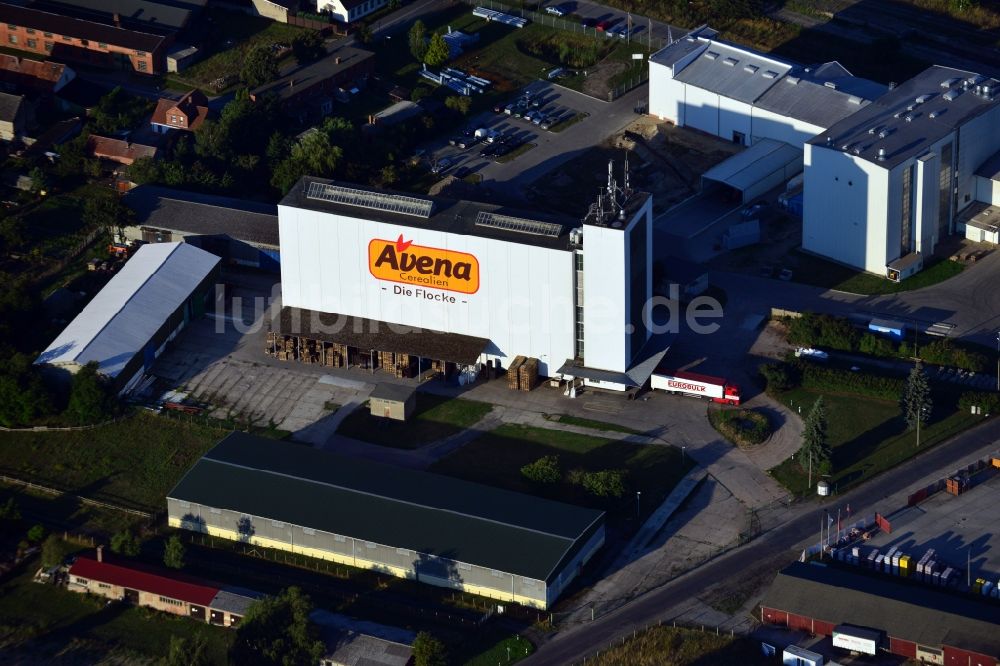 Luftbild Karstädt - Gelände und Produktions- Gebäude der Avena Cerealien GmbH in der Gemeinde Karstädt des Landkreises Prignitz im Bundesland Brandenburg