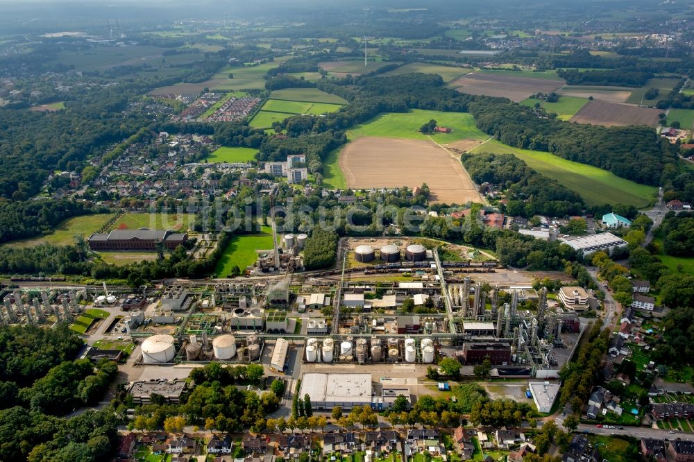 Luftbild Gladbeck - Gelände der Raffinerie Ineos Phenol Gladbeck-Zweckel bei Gladbeck im Ruhrgebiet in Nordrhein-Westfalen