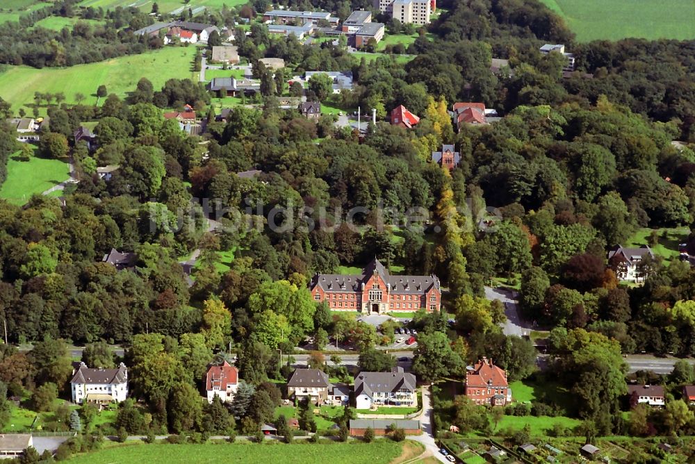 Luftbild Langenfeld - Gelände der Rheinischen Landesklinik Langenfeld in Nordrhein-Westfalen