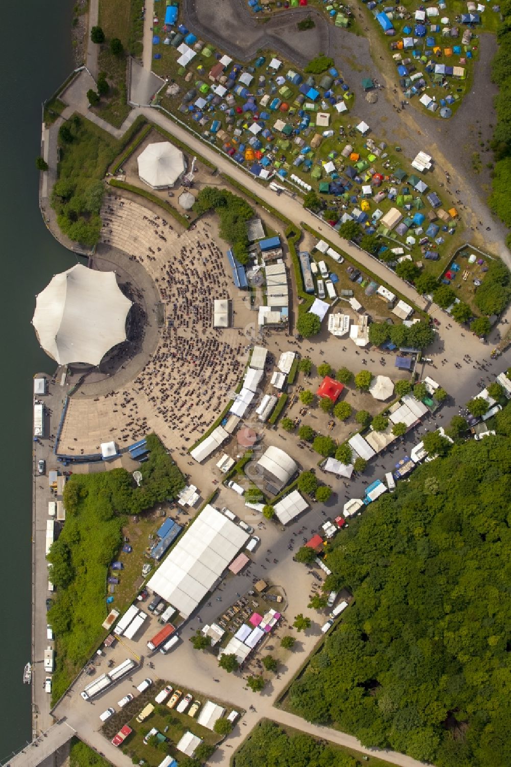 Luftaufnahme Gelsenkirchen - Gelände des Rock Hard Festival 2015 Musik- Festival in Gelsenkirchen im Bundesland Nordrhein-Westfalen