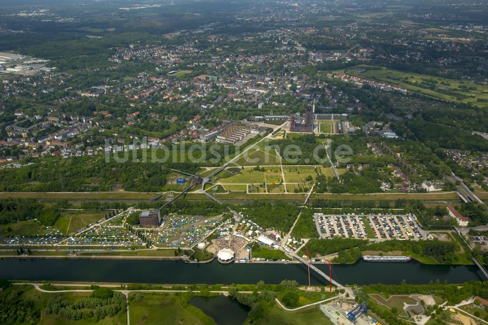 Gelsenkirchen aus der Vogelperspektive: Gelände des Rock Hard Festival 2015 Musik- Festival in Gelsenkirchen im Bundesland Nordrhein-Westfalen