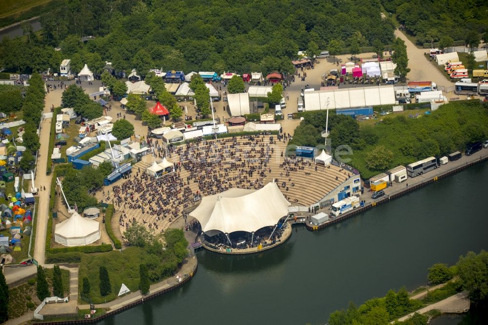 Gelsenkirchen von oben - Gelände des Rock Hard Festival 2015 Musik- Festival in Gelsenkirchen im Bundesland Nordrhein-Westfalen