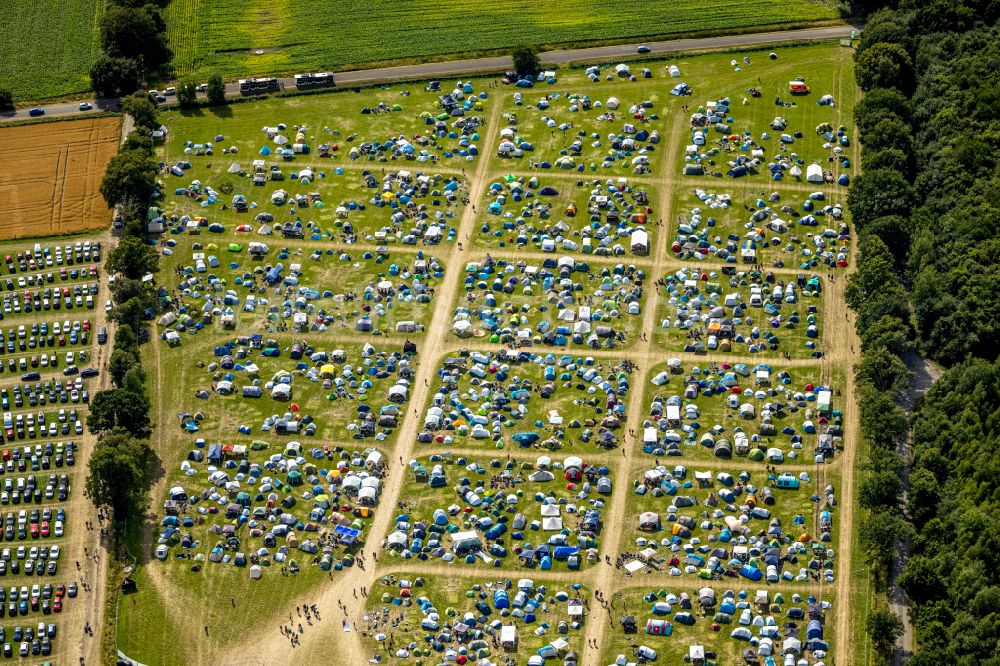 Luftaufnahme Hünxe - Gelände des Ruhrpott Rodeo Festival Musik- Festival in Hünxe im Bundesland Nordrhein-Westfalen, Deutschland