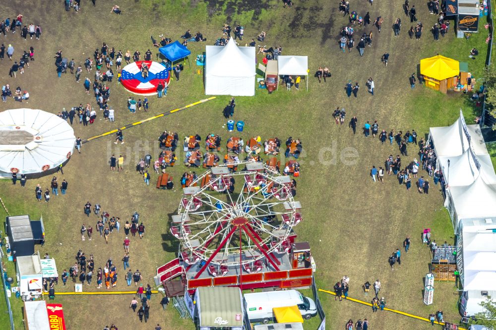 Hünxe von oben - Gelände des Ruhrpott Rodeo Festival Musik- Festival in Hünxe im Bundesland Nordrhein-Westfalen, Deutschland