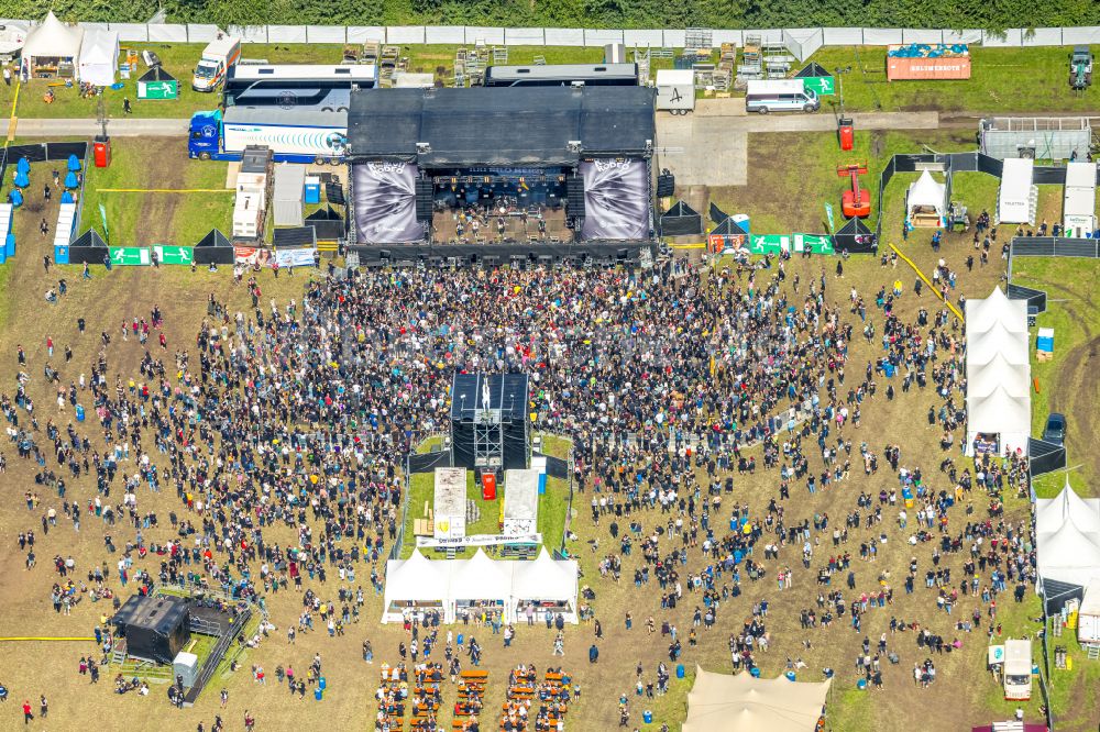 Hünxe aus der Vogelperspektive: Gelände des Ruhrpott Rodeo Festival Musik- Festival in Hünxe im Bundesland Nordrhein-Westfalen, Deutschland