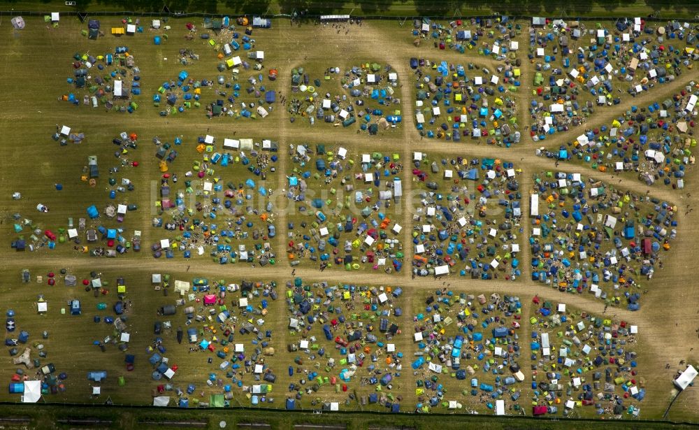 Luftaufnahme Hünxe - Gelände des Ruhrpott Rodeo Musik- Festival am Flughafen Schwarze Heide bei Hünxe im Bundesland Nordrhein-Westfalen