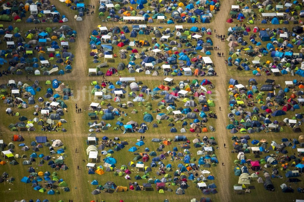 Luftbild Hünxe - Gelände des Ruhrpott Rodeo Musik- Festival am Flughafen Schwarze Heide bei Hünxe im Bundesland Nordrhein-Westfalen