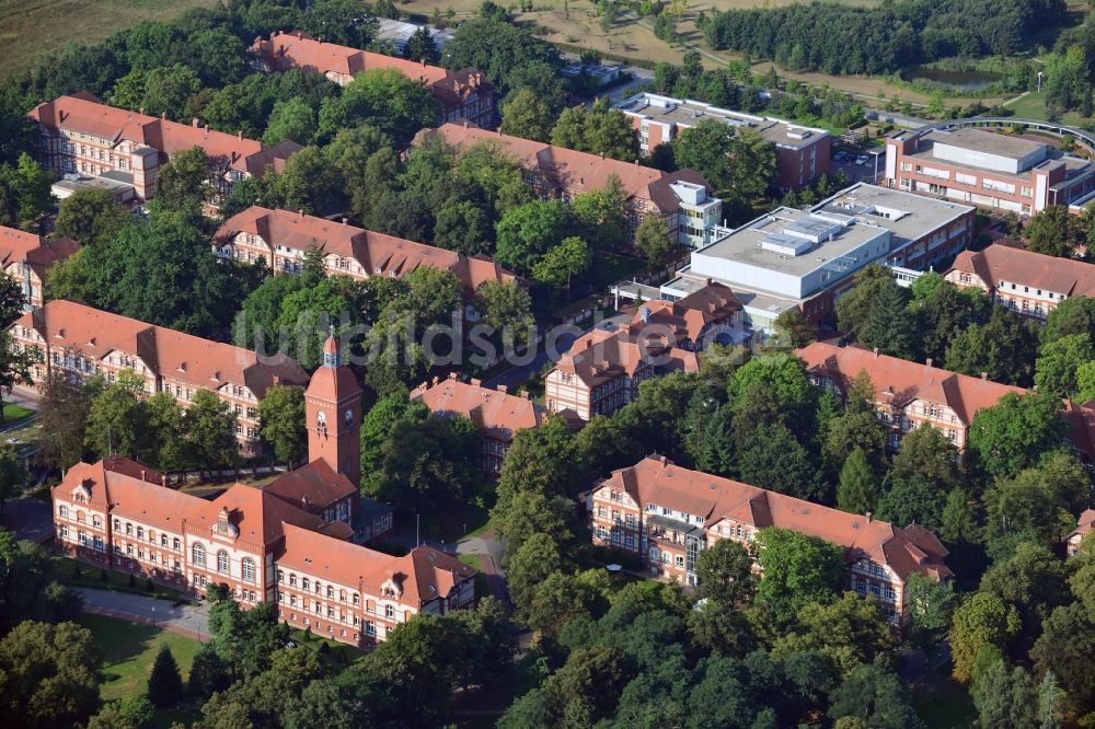 Neuruppin von oben - Gelände der Ruppiner Kliniken in Neuruppin im Bundesland Brandenburg