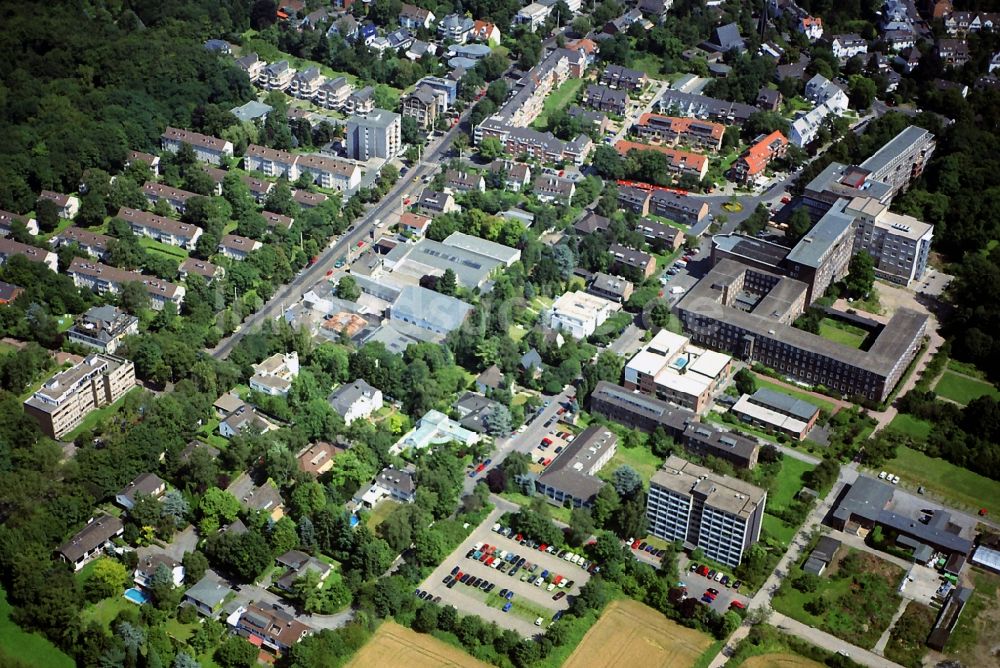 Luftaufnahme Köln - Gelände des Sankt-Elisabeth-Krankenhaus Deckstein in Köln im Bundesland Nordrhein-Westfalen