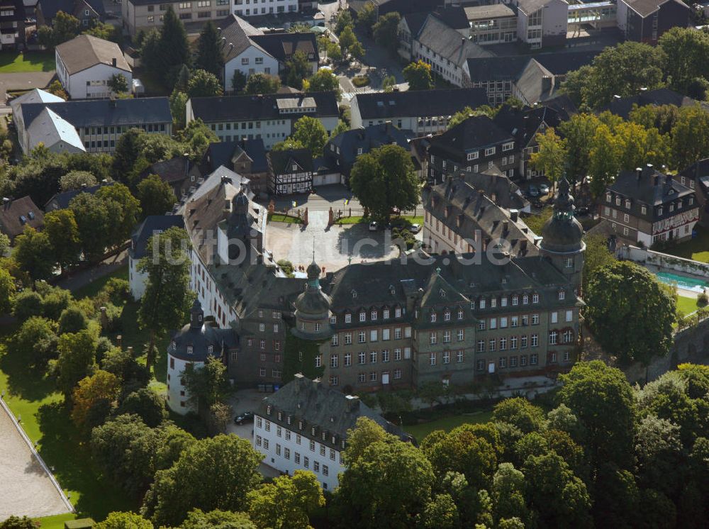 Luftbild Bad Berleburg - Gelände des Schloß Berleburg mit Orangerie im Kreis Siegen-Wittgenstein