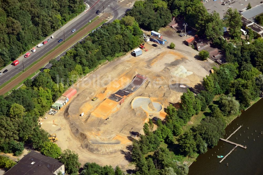 Luftaufnahme Berlin - Gelände des Skateparkes Mellowpark in Berlin Köpenick