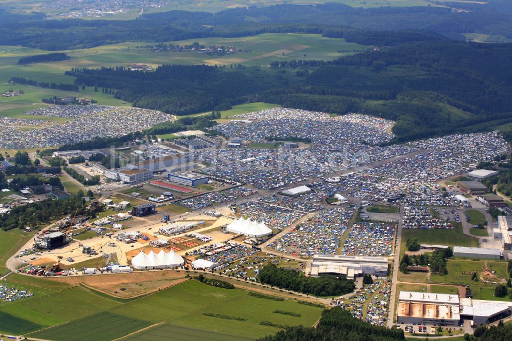 Luftaufnahme Neuhausen ob Eck - Gelände des Southside Musik- Festival in Neuhausen ob Eck im Bundesland Baden-Württemberg, Deutschland