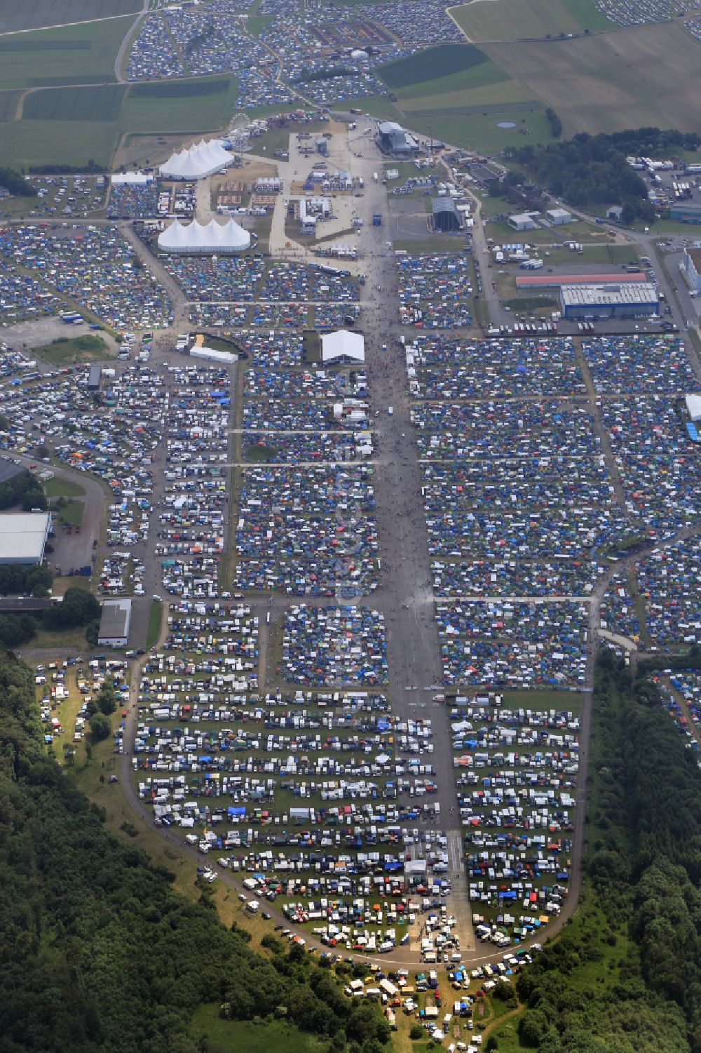 Luftaufnahme Neuhausen ob Eck - Gelände des Southside Musik- Festival in Neuhausen ob Eck im Bundesland Baden-Württemberg, Deutschland