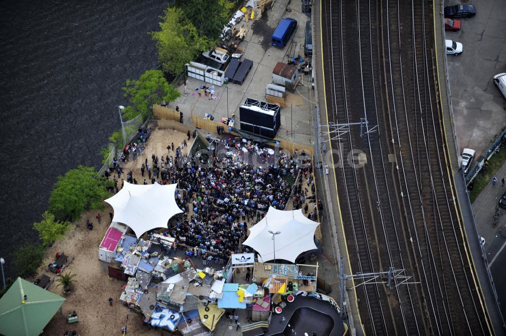 Berlin von oben - Gelände der Strandbar BAR25 in Berlin-Mitte