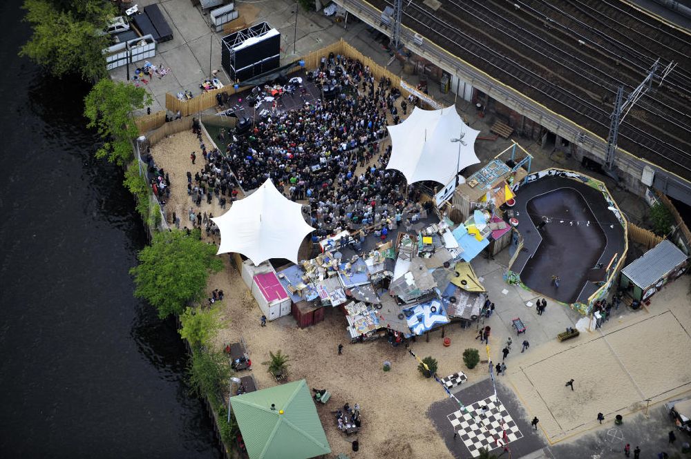 Luftbild Berlin - Gelände der Strandbar BAR25 in Berlin-Mitte