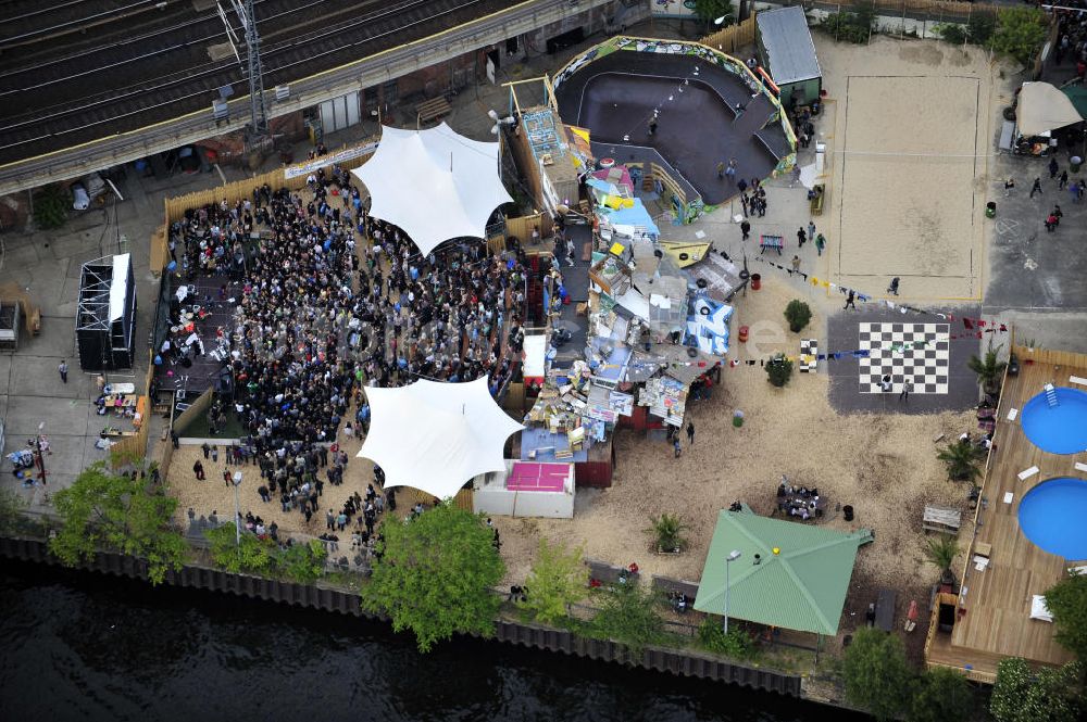 Berlin von oben - Gelände der Strandbar BAR25 in Berlin-Mitte