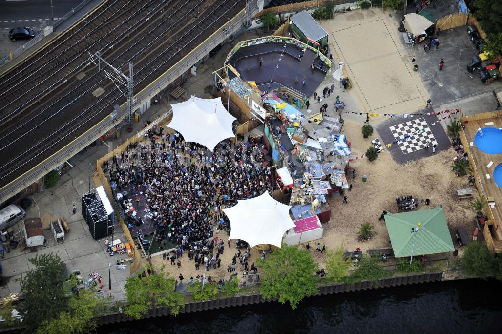 Luftbild Berlin - Gelände der Strandbar BAR25 in Berlin-Mitte