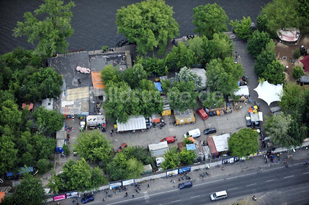 Berlin von oben - Gelände der Strandbar BAR25 in Berlin-Mitte